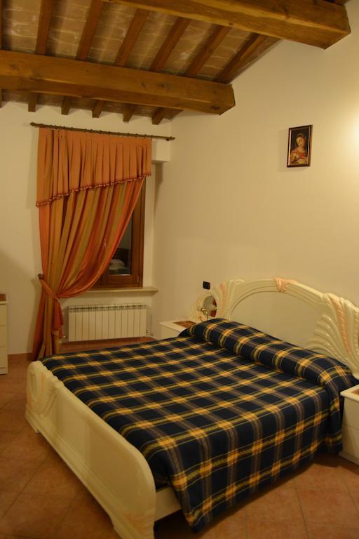 Albergo Ristorante Mancinelli Fossombrone Δωμάτιο φωτογραφία